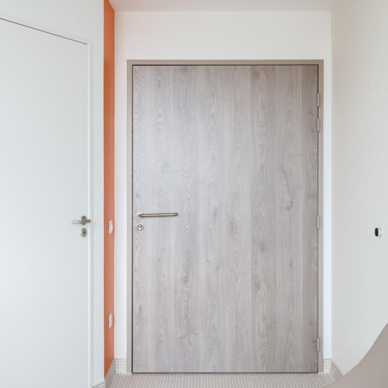 MINNESOTA OAK GREIGE